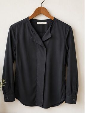 LAREIDA Black Hidden Button Front Blouse Size 40 Portugal Minimalist Long Sleeve